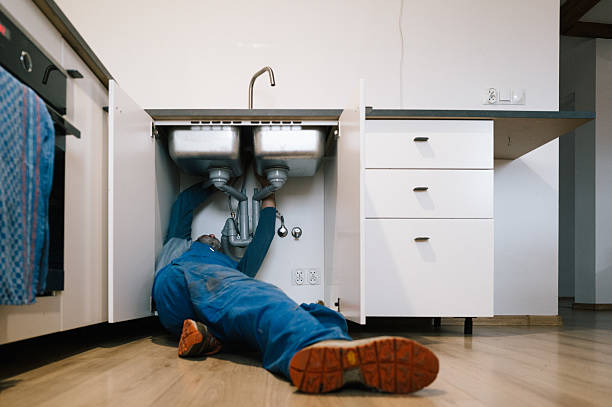 Professional Drain Cleaning technician working in Connelly, NY